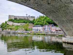 A BORD DU VAL MOSAN LE FORT